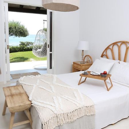 Seafront Calista Beach House With Garden Glyfada  Ngoại thất bức ảnh