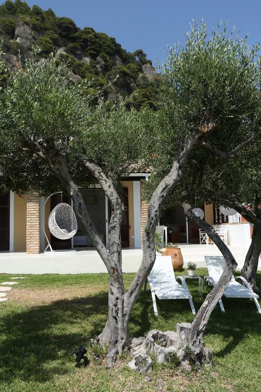 Seafront Calista Beach House With Garden Glyfada  Ngoại thất bức ảnh