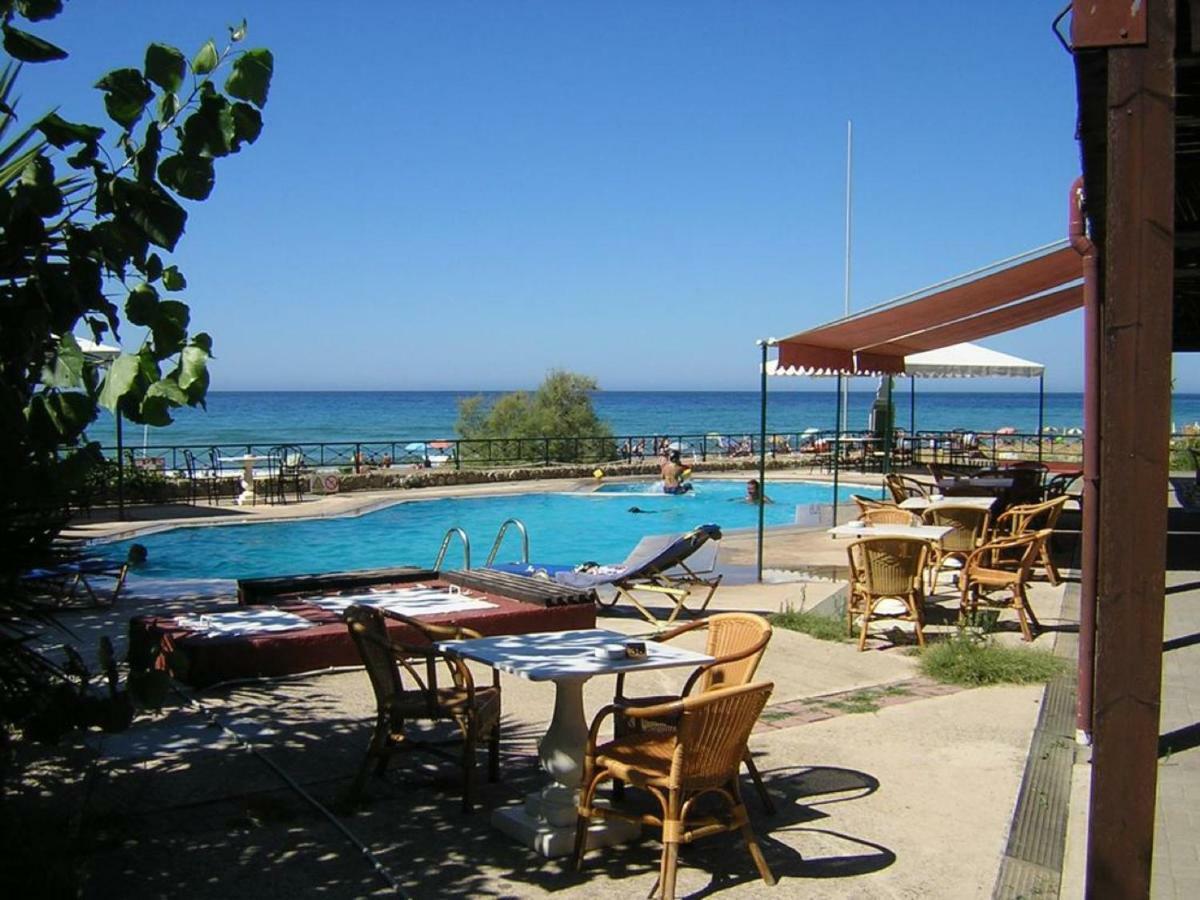 Seafront Calista Beach House With Garden Glyfada  Ngoại thất bức ảnh